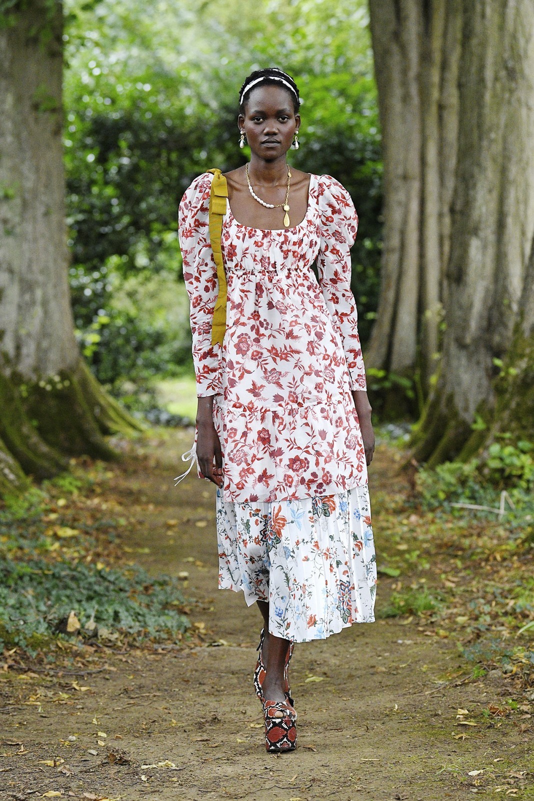 Erdem Spring/Summer 2021 Ready-to-Wear Erdem Spring/Summer 2021 Ready-to-Wear Collection