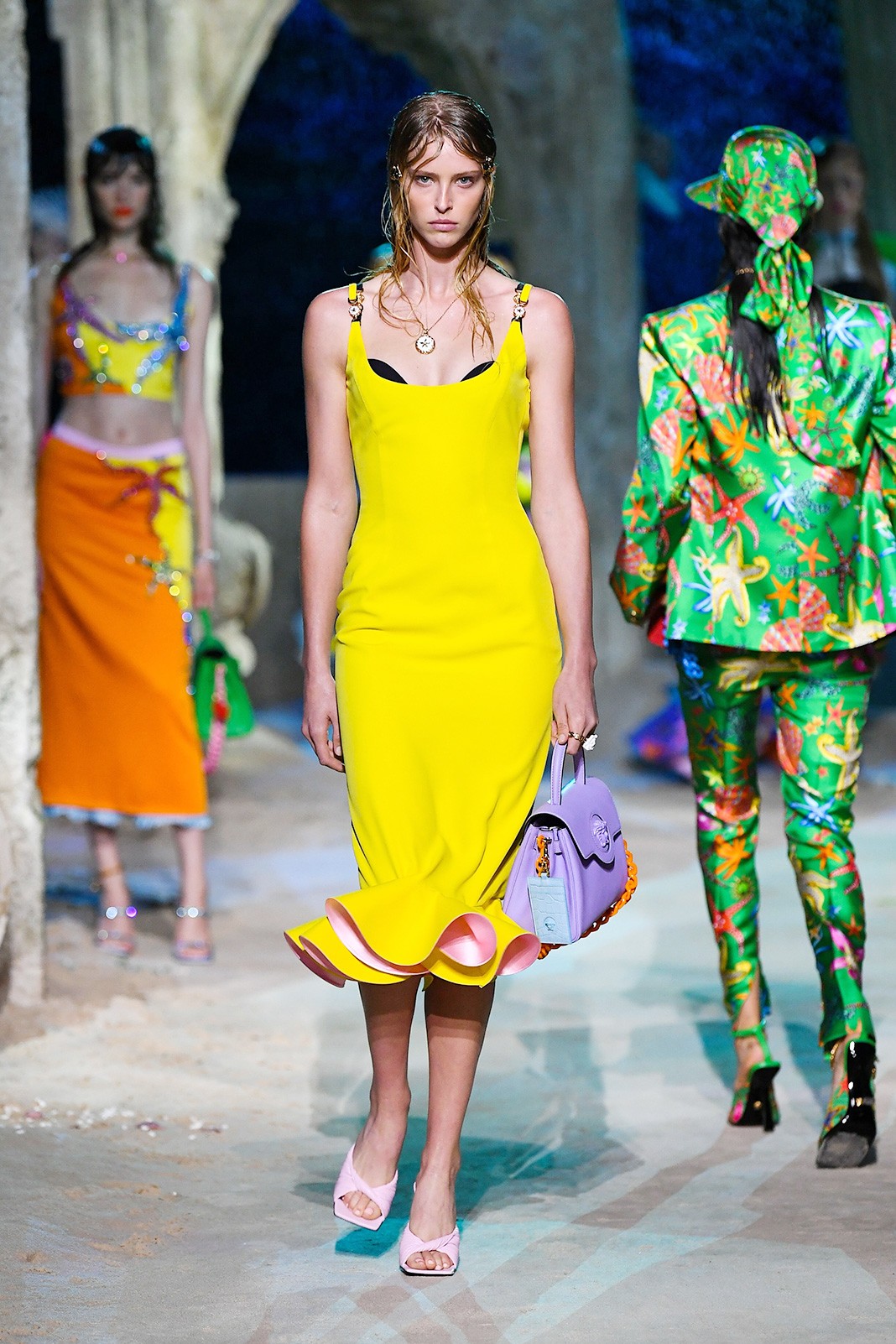 Versace Spring/Summer 2021 Ready-to-Wear Versace Spring/Summer 2021 Ready-to-Wear Collection