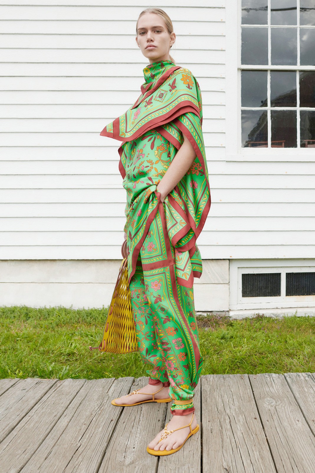 Tory Burch Spring/Summer 2021 Ready-to-Wear Tory Burch Spring/Summer 2021 Ready-to-Wear Collection