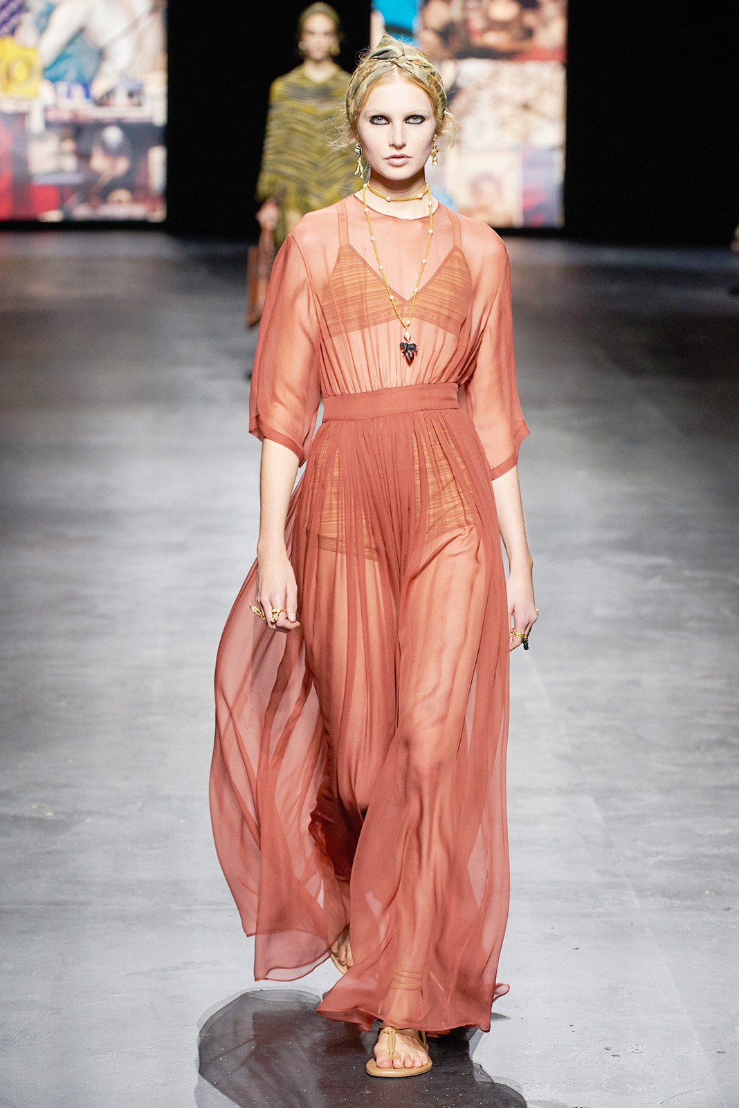 Dior Spring/Summer 2021 Ready-to-Wear Dior Spring/Summer 2021 Ready-to-Wear Collection