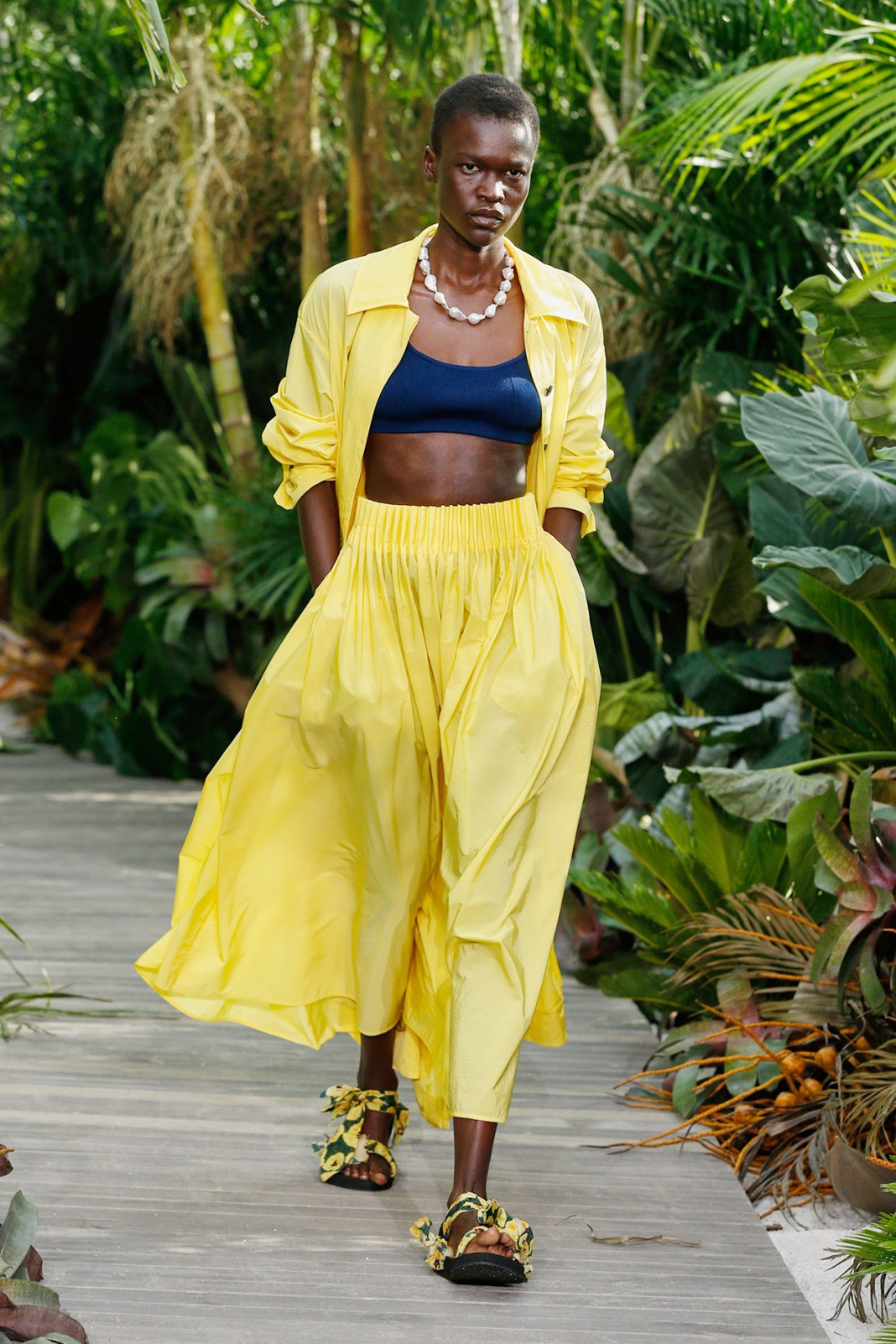 Jason Wu Spring/Summer 2021 Ready-to-Wear Jason Wu Spring/Summer 2021 Ready-to-Wear Collection