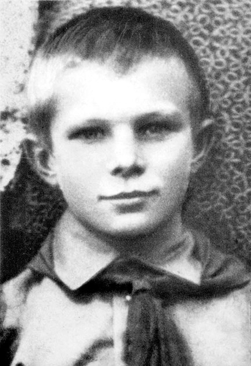 Юрий Гагарин в детстве