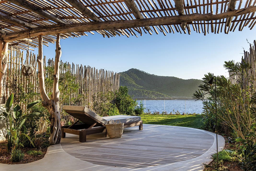 Sea View Junior Suite на курорте Six Senses Ibiza