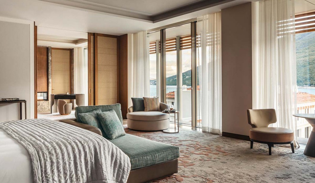 Спальня в Люксе Suite One на курорте One&Only Portonovi в Черногории