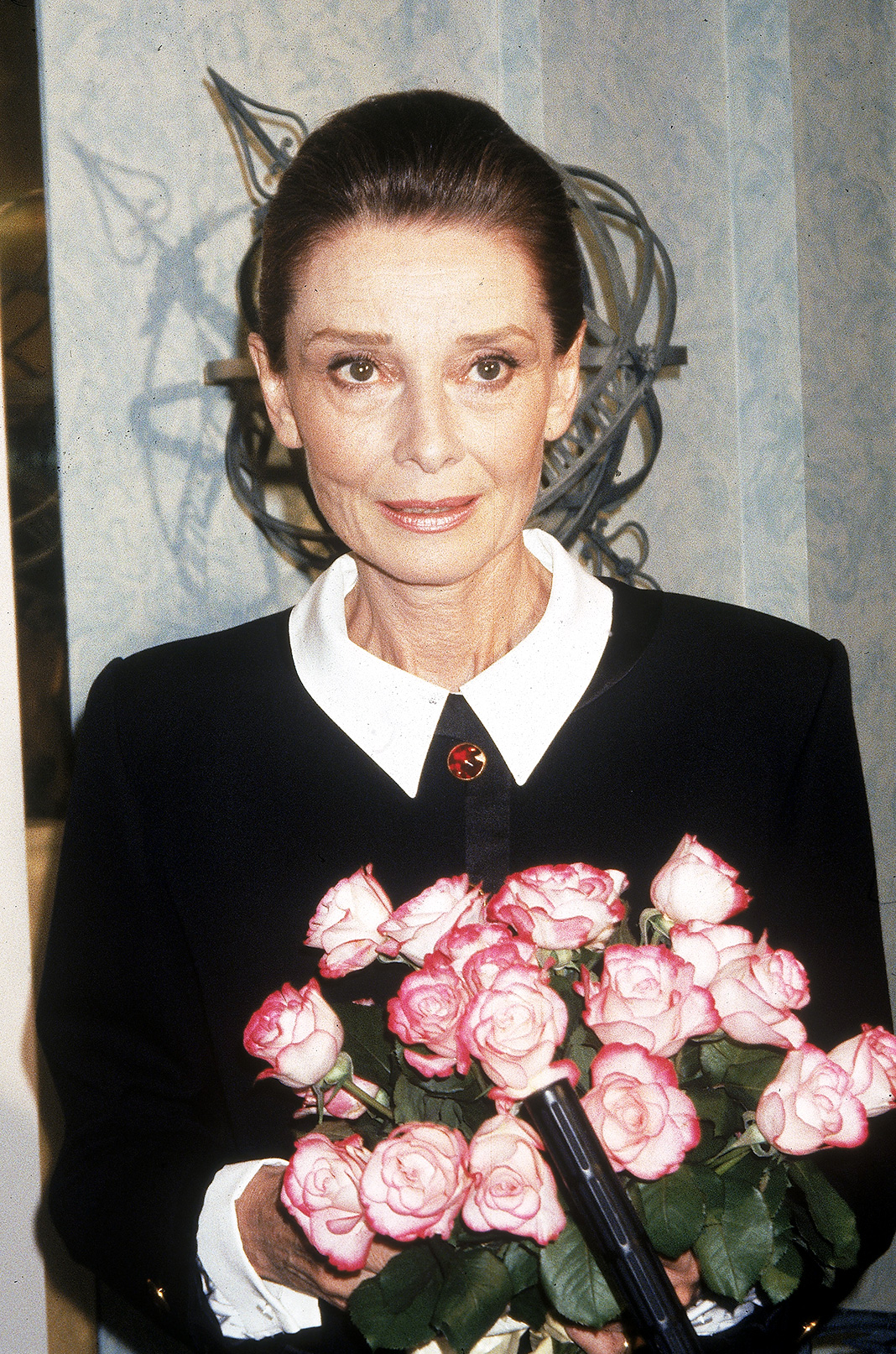 Актриса Одри Хепберн, примерно 1985 г. Одри Хепберн, примерно 1985 г.