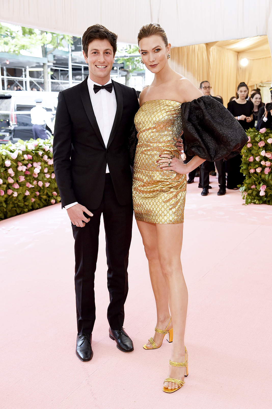 Джошуа Кушнер, Карли Клосс на Met Gala 2019 в Нью-Йорке Джошуа Кушнер, Карли Клосс на Met Gala 2019