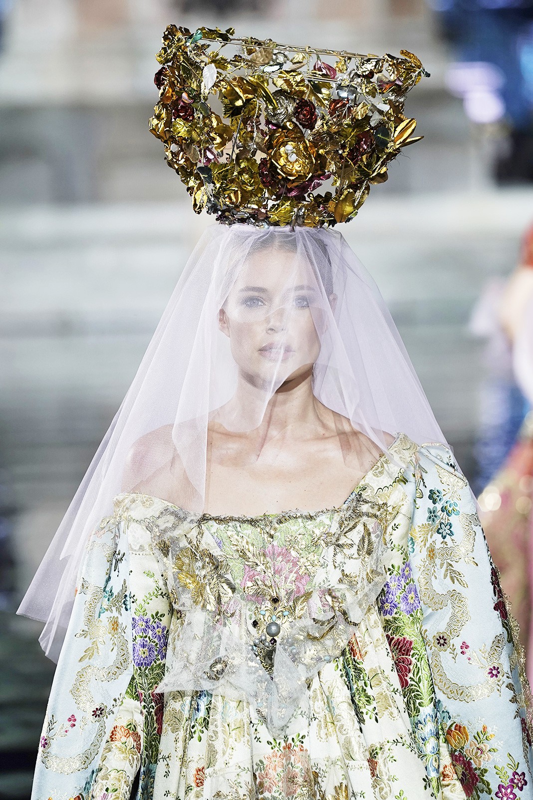 В Lacroix на шоу CR Runway x LuisaViaRoma: празднование 90-летия магазина во Флоренции, 13 июня 2019 г.