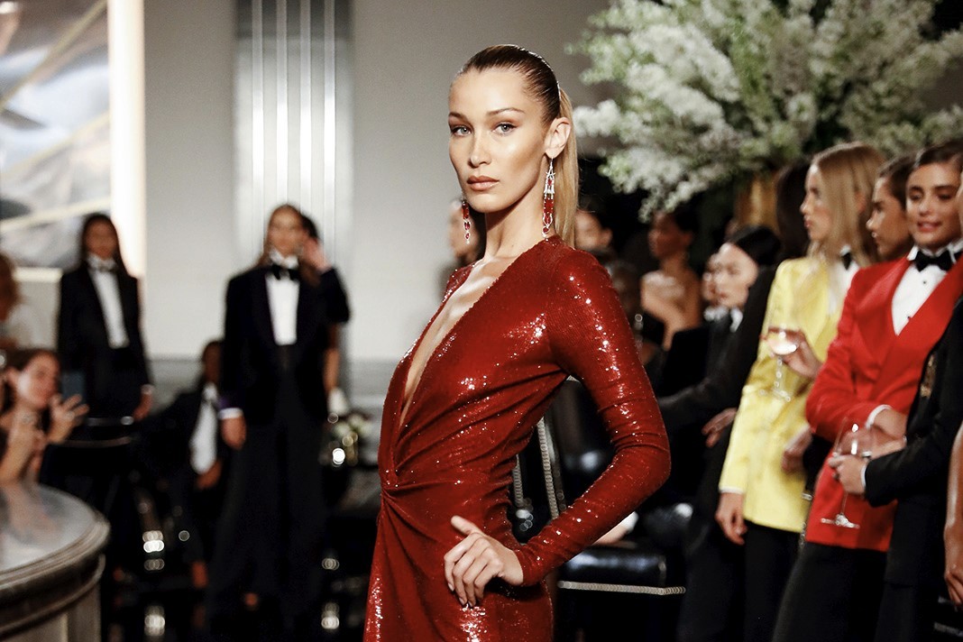 Белла Хадид на шоу Ralph Lauren Fall 2019 в Нью-Йорке Белла Хадид на шоу Ralph Lauren Fall 2019