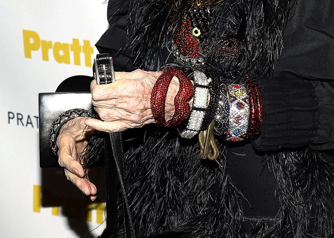Айрис Апфель на гала-концерте 2014 Pratt Institute Gala в Нью-Йорке На гала-концерте 2014 Pratt Institute Gala в Нью-Йорке, 20 ноября 2014 г.