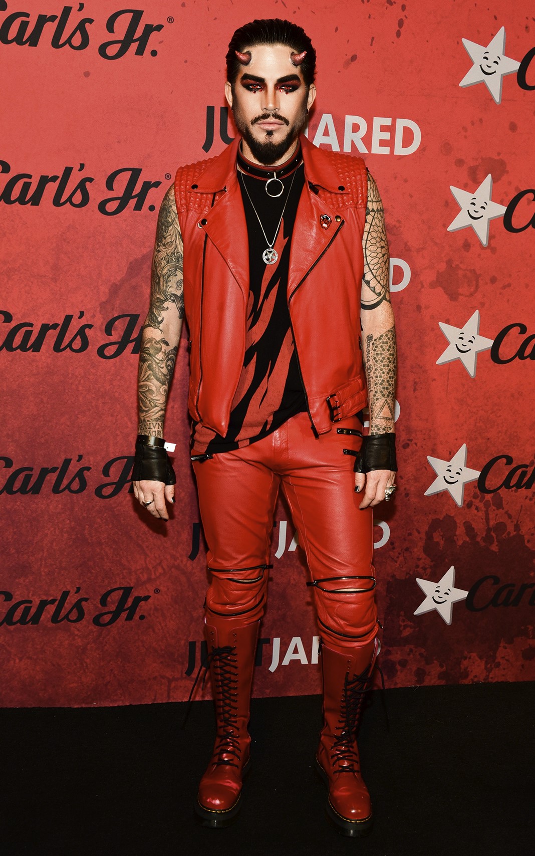 Адам Ламберт на 7-й ежегодной вечеринке Just Jared's 7th Annual Halloween Party в Лос-Анджелесе, 27 октября 2018 г.