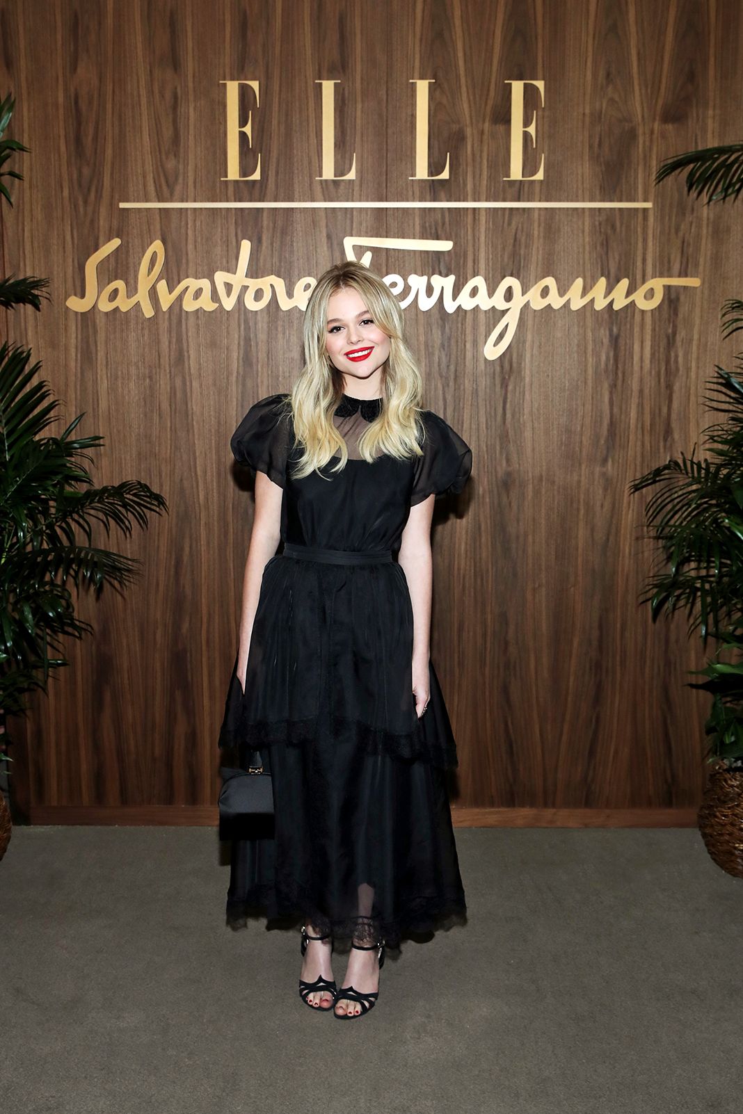 Эмили Элин Линд на праздновании ELLE & Ferragamo Hollywood Rising в Западном Голливуде, 11 октября 2019 г. Эмили Элин Линд на праздновании ELLE & Ferragamo Hollywood Rising в Западном Голливуде, 11 октября 2019 г.