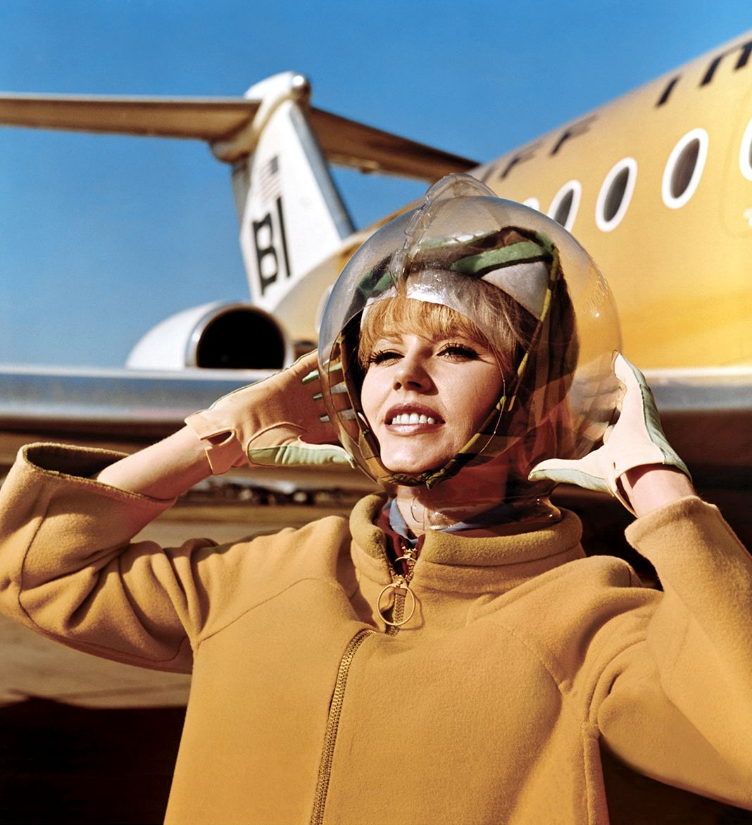Стюардесса Braniff International Airways Стюардесса авиакомпании Braniff International Airways