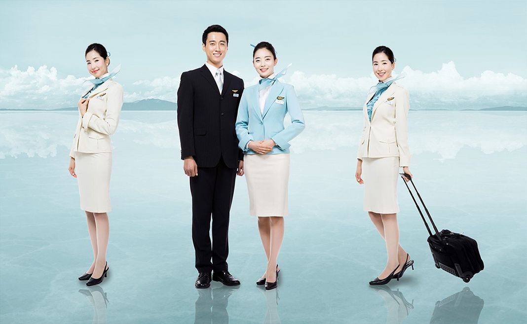 Стюардессы Korean Airlines, 2005 г. Стюардессы Korean Airlines