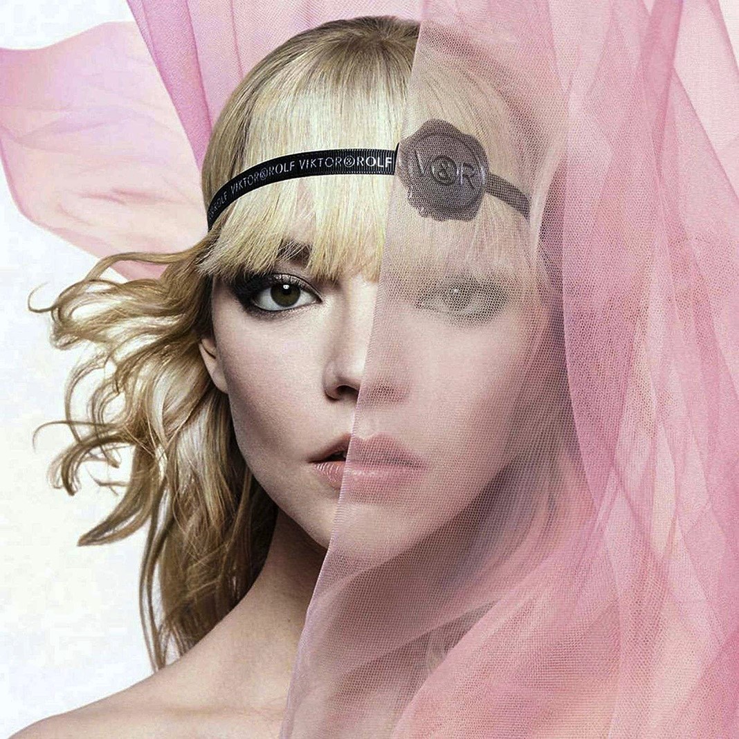 Anya Taylor-Joy – Viktor & Rolf Flowerbomb Fragrance 2020 Аня Тейлор-Джой – Viktor & Rolf Flowerbomb Fragrance