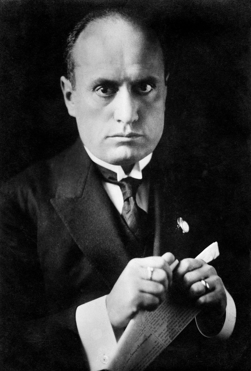 Итальянский диктатор Бенито Муссолини (1883-1945), ноябрь 1923 года. Итальянский диктатор Бенито Муссолини.