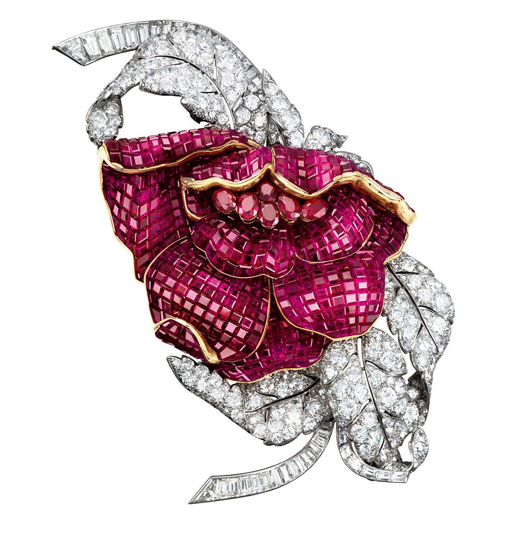 Van Cleef & Arpels, брошь из платины и желтого золота с бриллиантами и рубинами, 1937 г. Van Cleef & Arpels, брошь из платины и желтого золота с бриллиантами и рубинами
