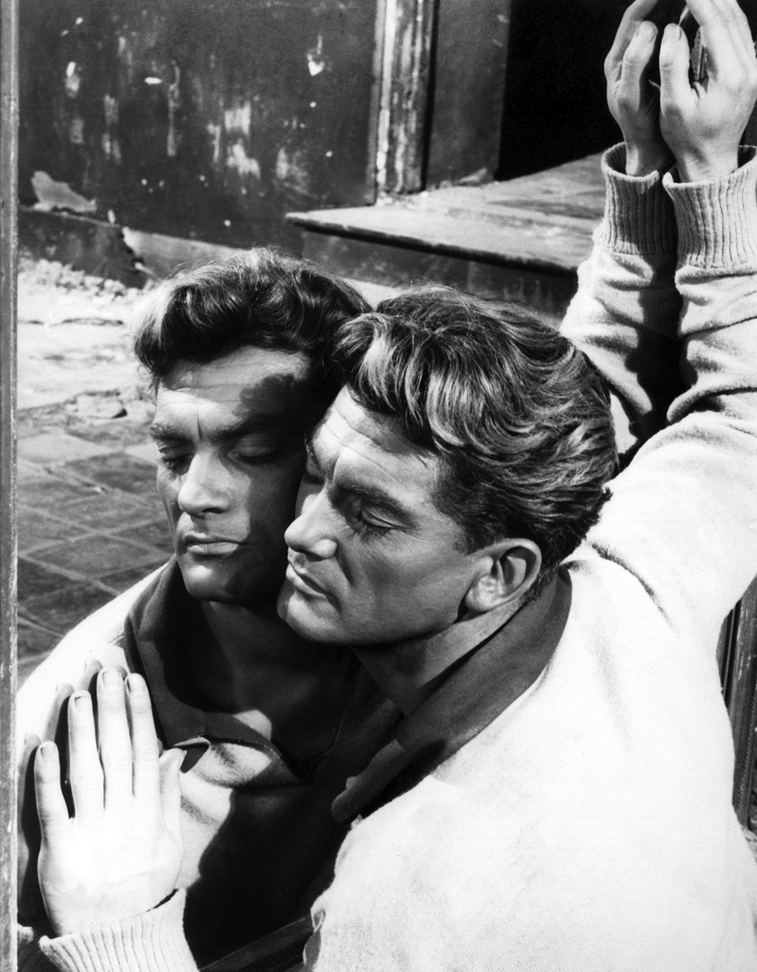 В фильме Жана Кокто «Орфей», 1950 г. В фильме Жана Кокто «Орфей».