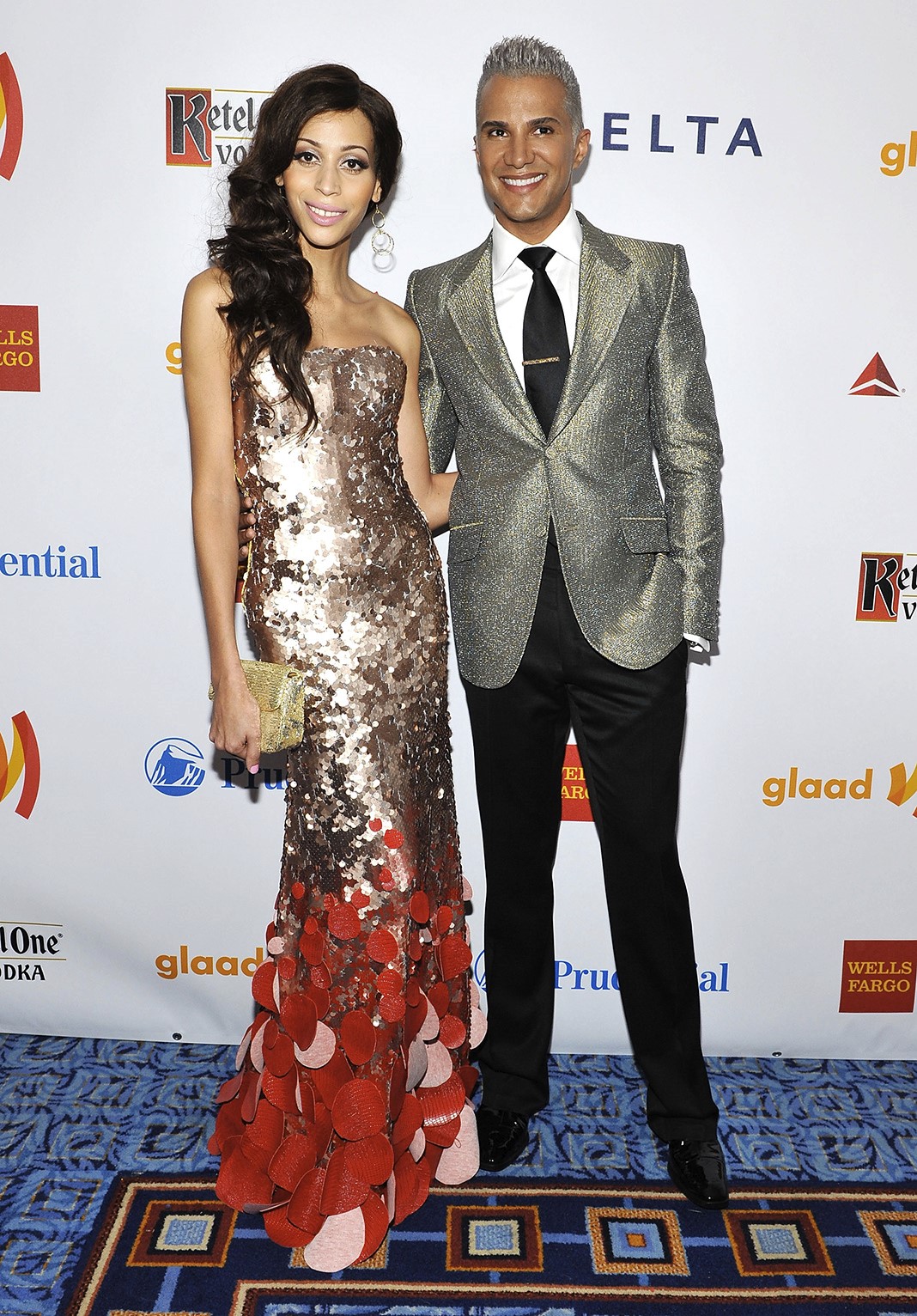 Айсис Кинг и Джей Мануэль на церемонии вручения премии GLAAD Media Awards, 24 марта 2012. Айсис Кинг и Джей Мануэль на премии GLAAD Media Awards.