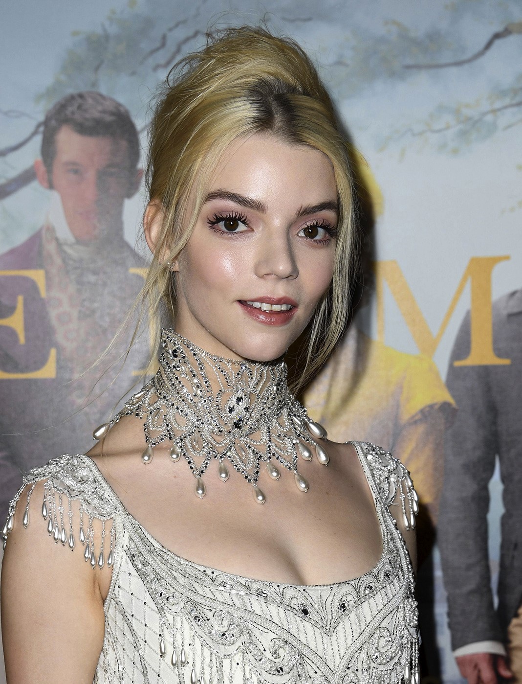 Аня Тейлор-Джой на премьере сериала «Эмма», 18 февраля 2020 года в Лос-Анджелесе. Аня Тейлор-Джой на премьере сериала «Эмма»