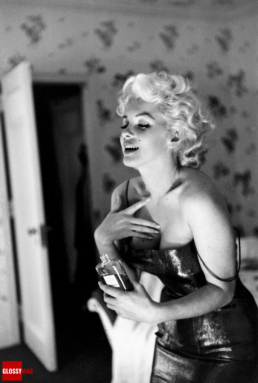 Актриса Мэрилин Монро в рекламной кампании Chanel N°5 Мэрилин Монро в рекламной кампании Chanel N°5