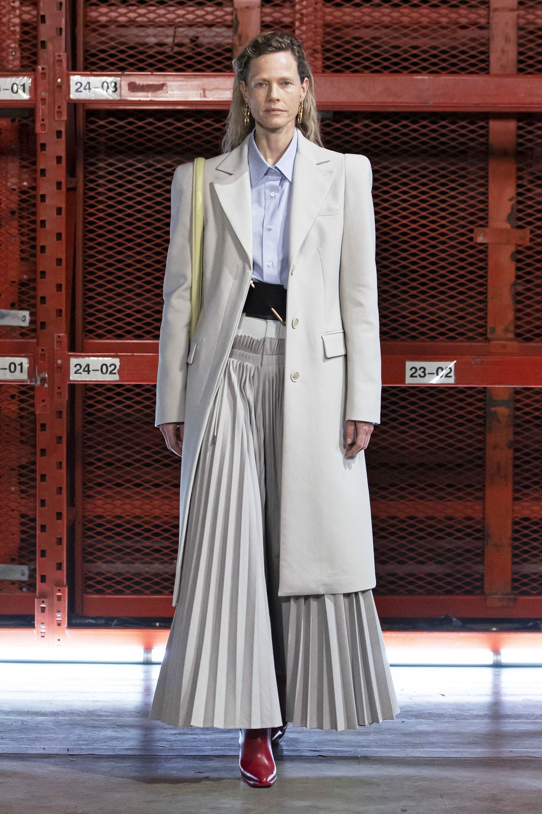 Off-White S/S 21 Ready-to-Wear Collection look 1 Off-White S/S 21 Ready-to-Wear look 1
