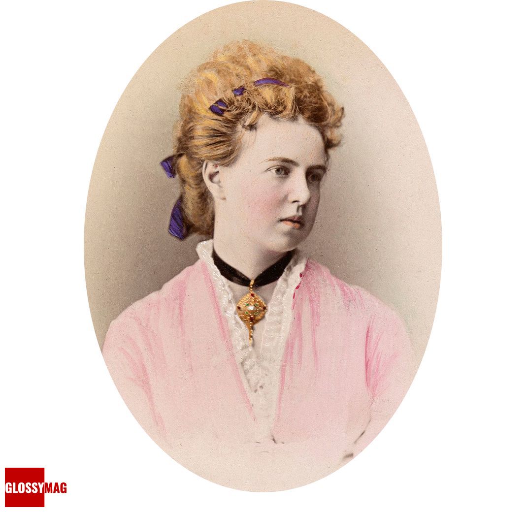 Великая княжна Мария Александровна Великая княжна Мария Александровна. В замужестве герцогиня Эдинбургская и герцогиня Саксен-Кобург-Готская