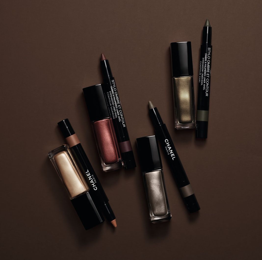 Универсальная подводка-тени для век в форме карандаша-стика STYLO OMBRE ET CONTOUR