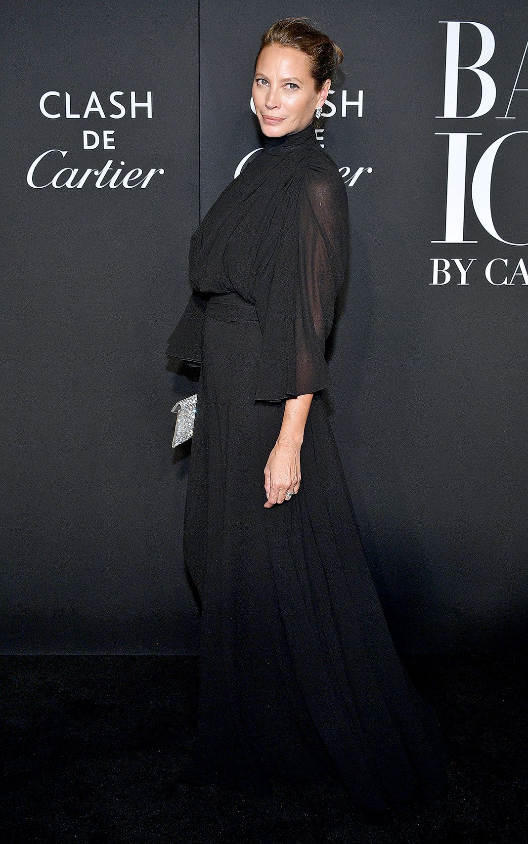 На Turlington attends the 2019 Harper's Bazaar ICONS.