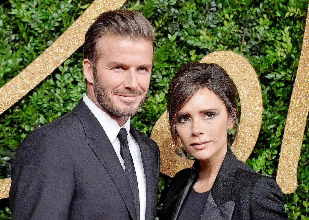 Дэвид и Виктория Бекхэм на церемонии вручения премии British Fashion Awards 2015 в Лондоне, 23 ноября 2015 г. Дэвид и Виктория Бекхэм на церемонии вручения премии British Fashion Awards 2015
