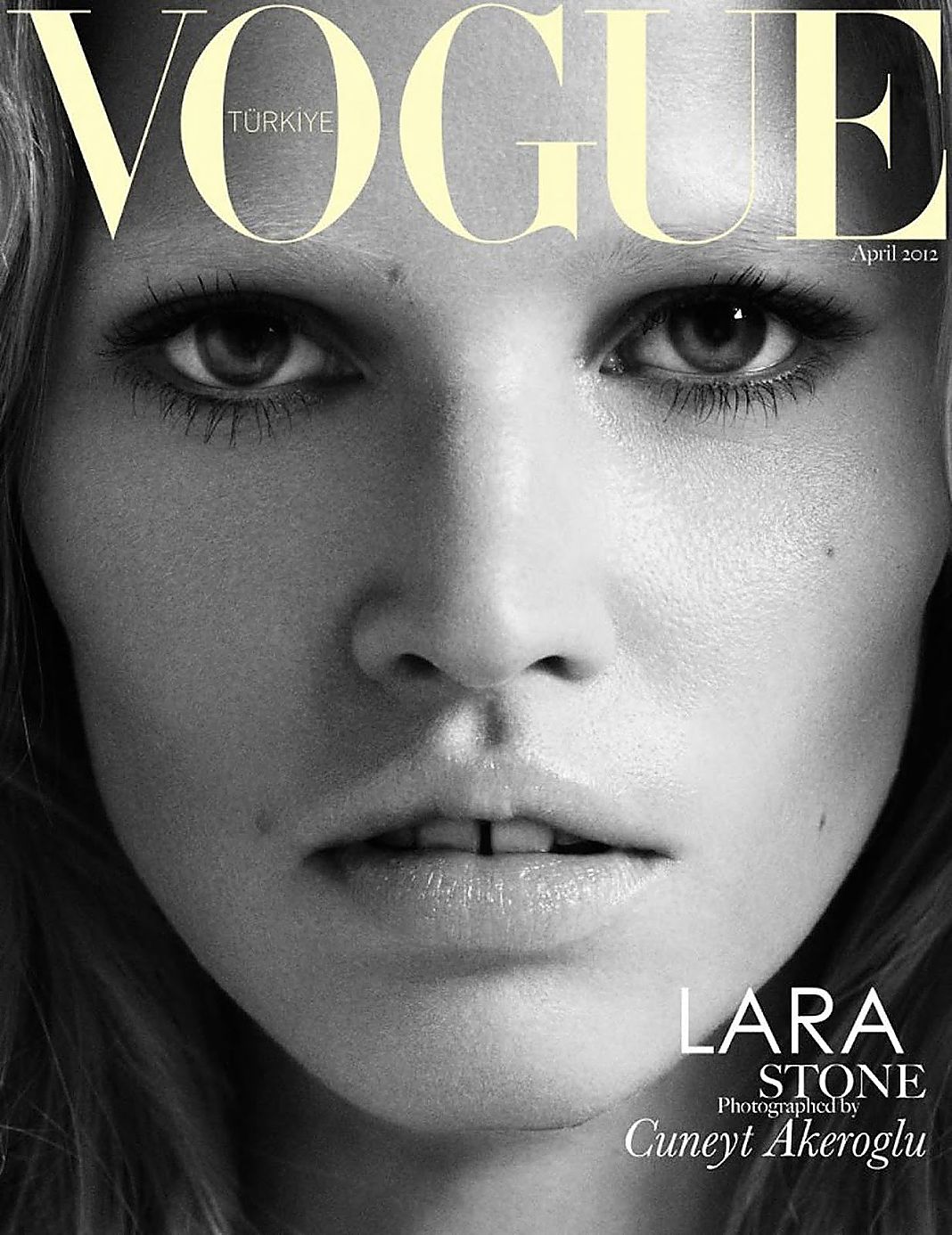 Лара Стоун, журнал Vogue Турция, апрель 2012 год. Лара Стоун, журнал Vogue Турция.