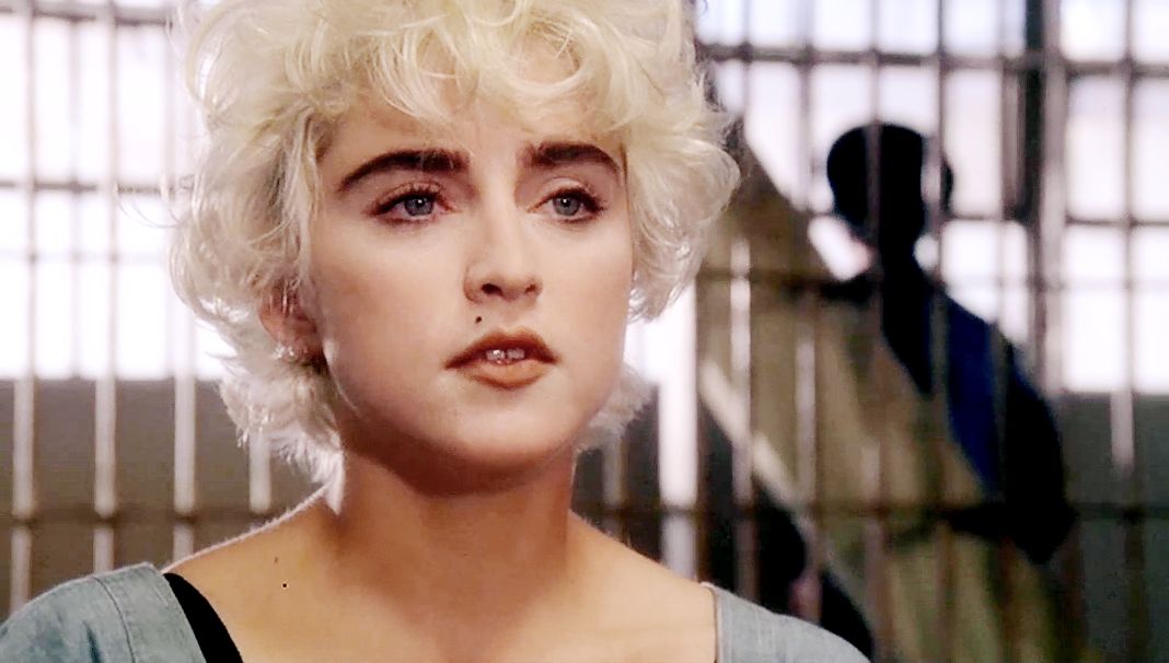 Никки Финн, фильм «Кто эта девчонка», 1987 Никки Финн, «Кто эта девчонка», 1987