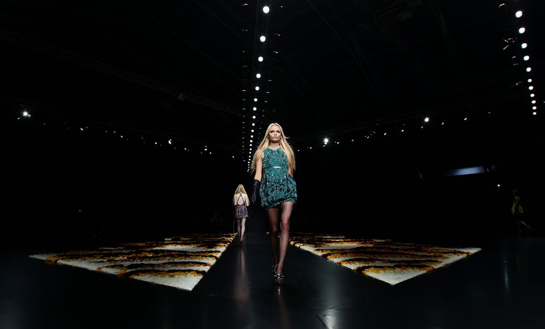 На показе коллекции Roberto Cavalli в рамках Недели женской моды в Милане, 27 февраля 2012 г. На показе коллекции Roberto Cavalli в рамках Недели женской моды