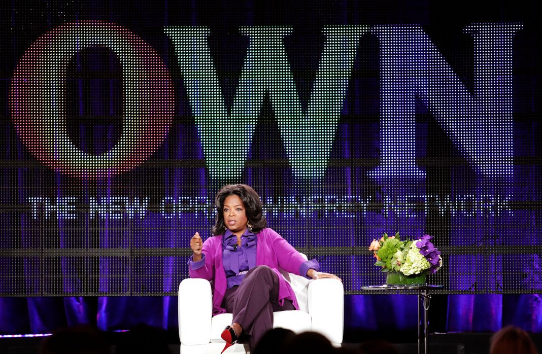 Опра Уинфри выступает во время зимнего пресс-тура TCA 2011 на канале OWN: Oprah Winfrey Network в Пасадене, 6 января 2011 г. Опра Уинфри выступает во время зимнего пресс-тура TCA 2011 на канале OWN: Oprah Winfrey Network