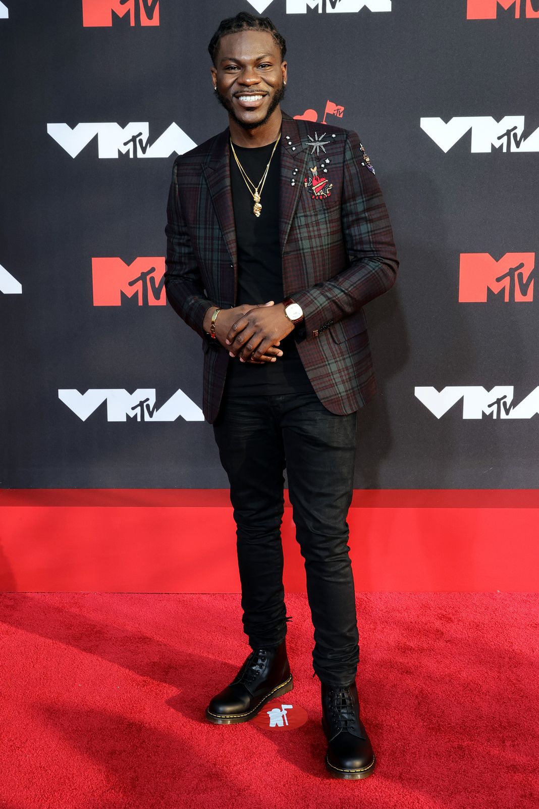 Домети Понго на церемонии вручения премий MTV Video Music Awards 2021 в Нью-Йорке, 12 сентября 2021 г. Домети Понго на церемонии вручения премий MTV Video Music Awards 2021
