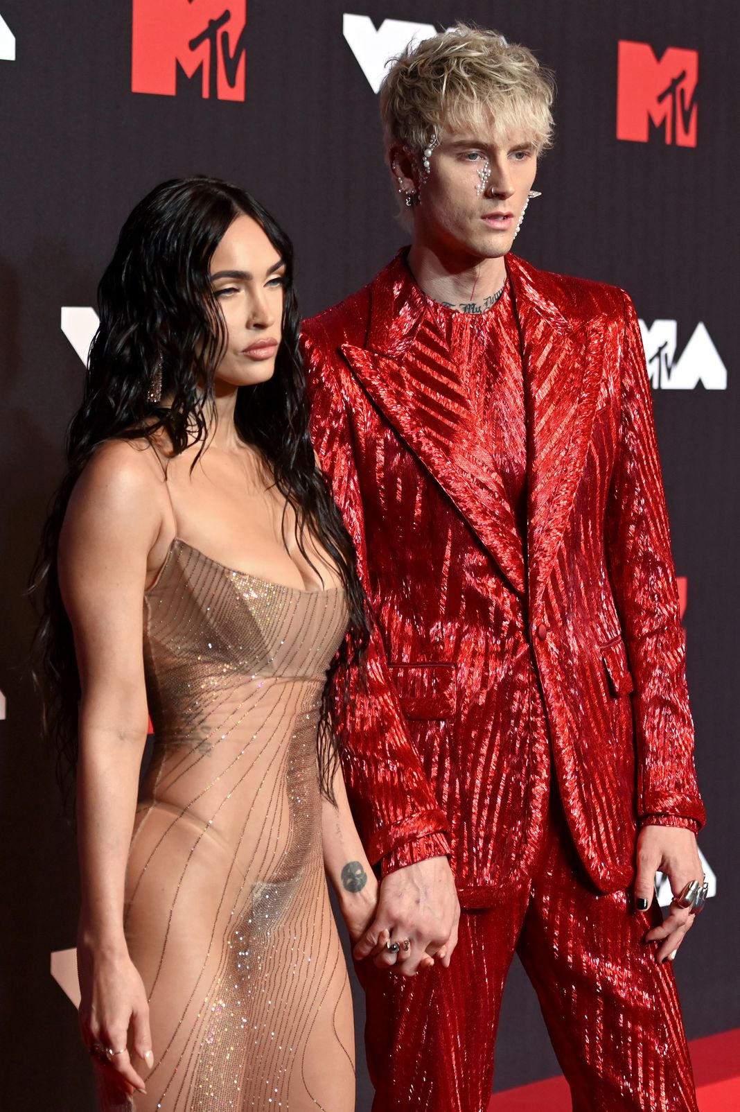 Меган Фокс, Колсон Бэйкер на церемонии вручения премий MTV Video Music Awards 2021 в Нью-Йорке, 12 сентября 2021 г., фото 3 Меган Фокс, Колсон Бэйкер на церемонии вручения премий MTV Video Music Awards 2021, фото 3
