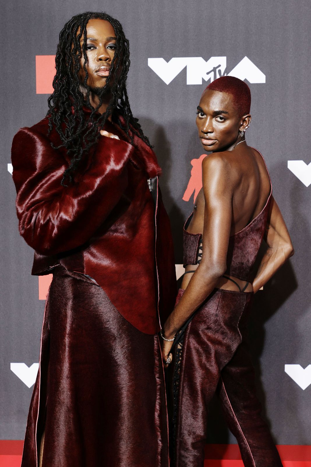 Дензел Дион, Рики Томпсон на церемонии вручения премий MTV Video Music Awards 2021 в Нью-Йорке, 12 сентября 2021 г., фото 2 Дензел Дион, Рики Томпсон на церемонии вручения премий MTV Video Music Awards 2021, фото 2