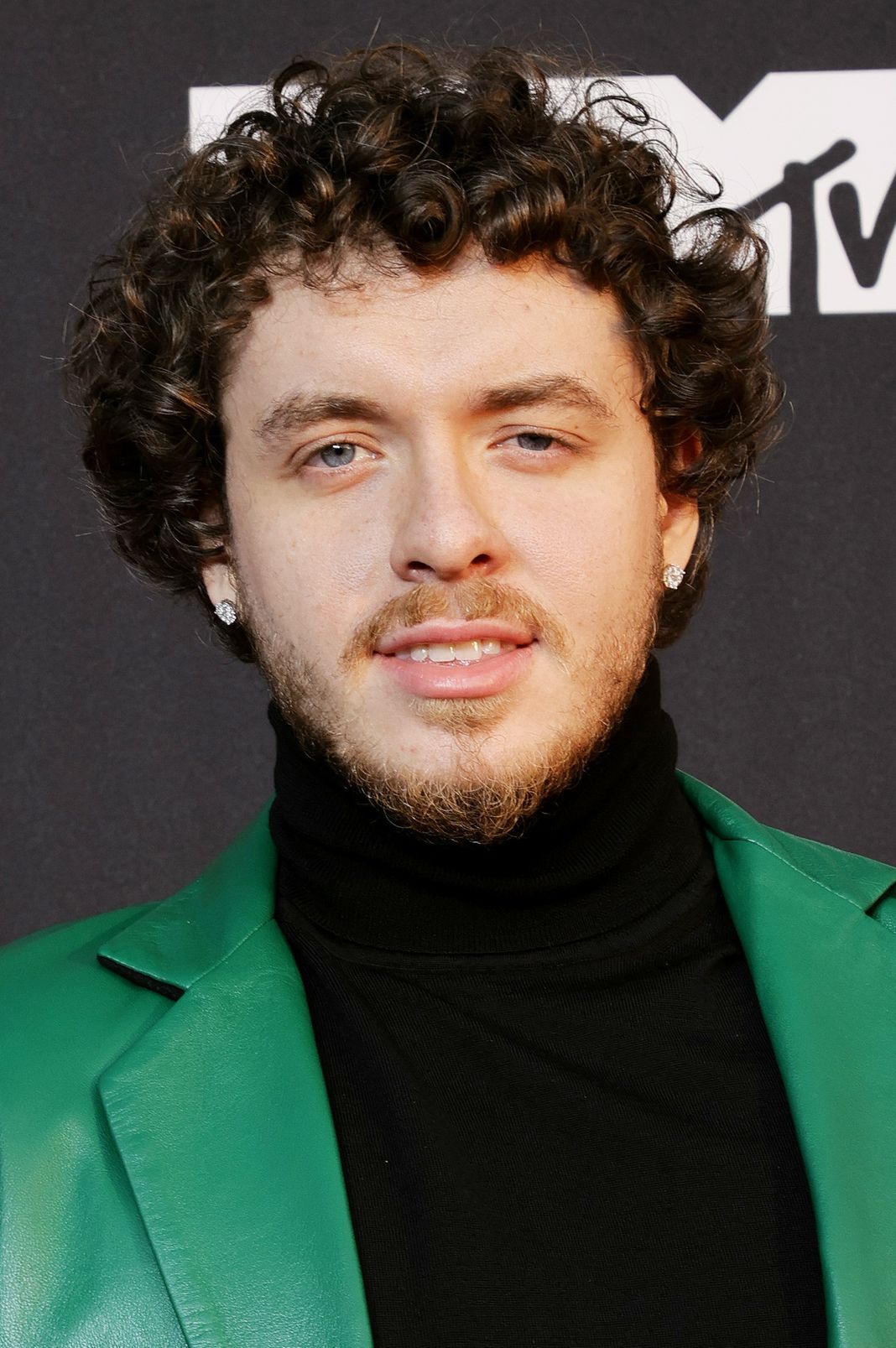 Джек Харлоу на церемонии вручения премий MTV Video Music Awards 2021 в Нью-Йорке, 12 сентября 2021 г., фото 2 Джек Харлоу на церемонии вручения премий MTV Video Music Awards 2021, фото 2