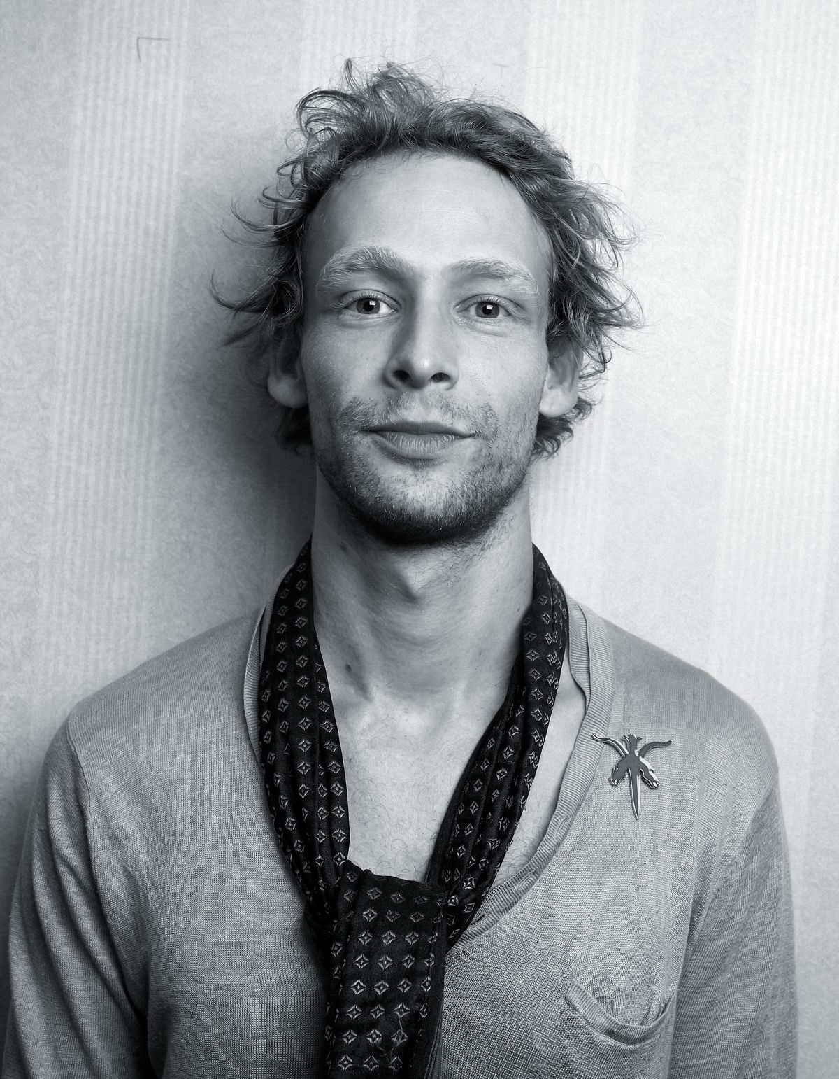 актер Джонни Льюис (Johnny Lewis), род. 1983-2012 Джонни Льюис (Johnny Lewis), род. 1983-2012
