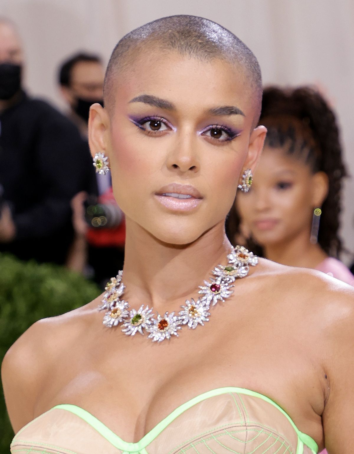 Джордан Александр на балу Института костюма Met Gala 2021 «In America: A Lexicon Of Fashion» в Метрополитен-музее, 13 сентября 2021 г., фото 1 Джордан Александр на балу Института костюма Met Gala 2021 «In America: A Lexicon Of Fashion», фото 1