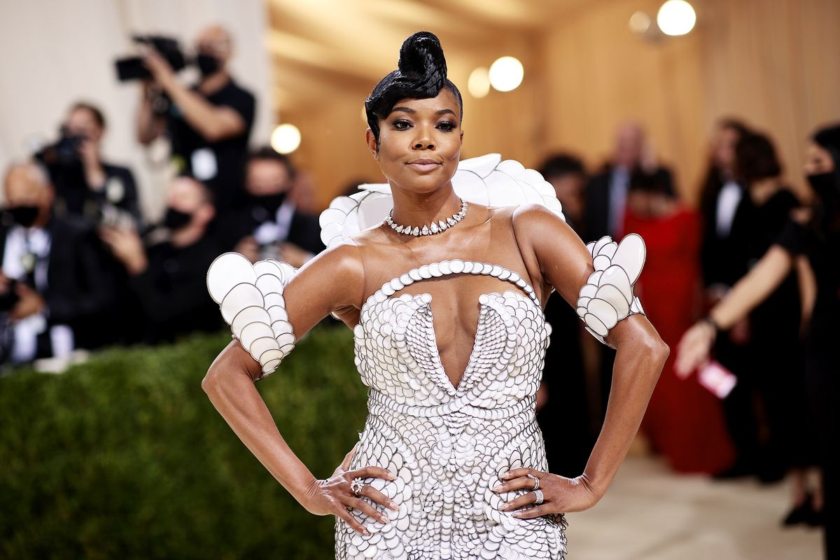 Габриэль Юнион на балу Института костюма Met Gala 2021 «In America: A Lexicon Of Fashion» в Метрополитен-музее, 13 сентября 2021 г., фото 1 Габриэль Юнион на балу Института костюма Met Gala 2021 «In America: A Lexicon Of Fashion», фото 1