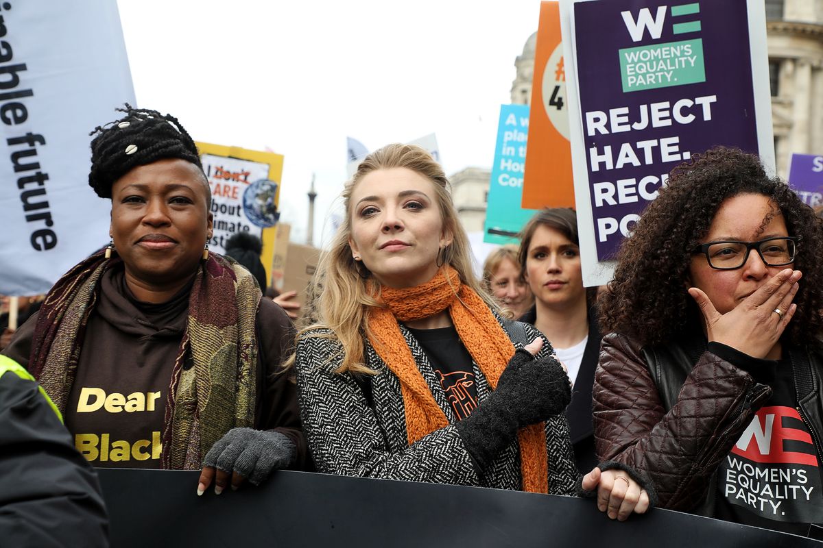 Натали Дормер во время митинга March4Women 2020 в Лондоне, 8 марта 2020 г. Натали Дормер во время митинга March4Women 2020