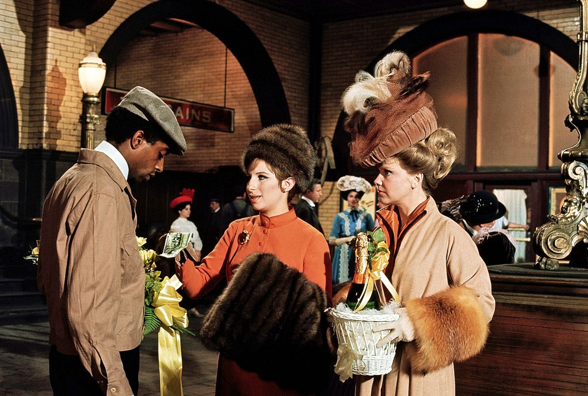 Барбра Стрейзанд в фильме «Смешная девушка», 1968 г. Барбра Стрейзанд в фильме «Смешная девчонка»
