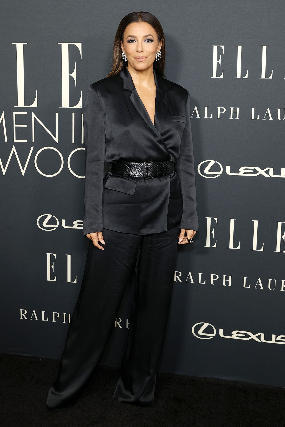 Ева Лонгория на 27-й ежегодной церемонии Women In Hollywood в Лос-Анджелесе, 19 октября 2021 г. Ева Лонгория на 27-й ежегодной церемонии Women In Hollywood
