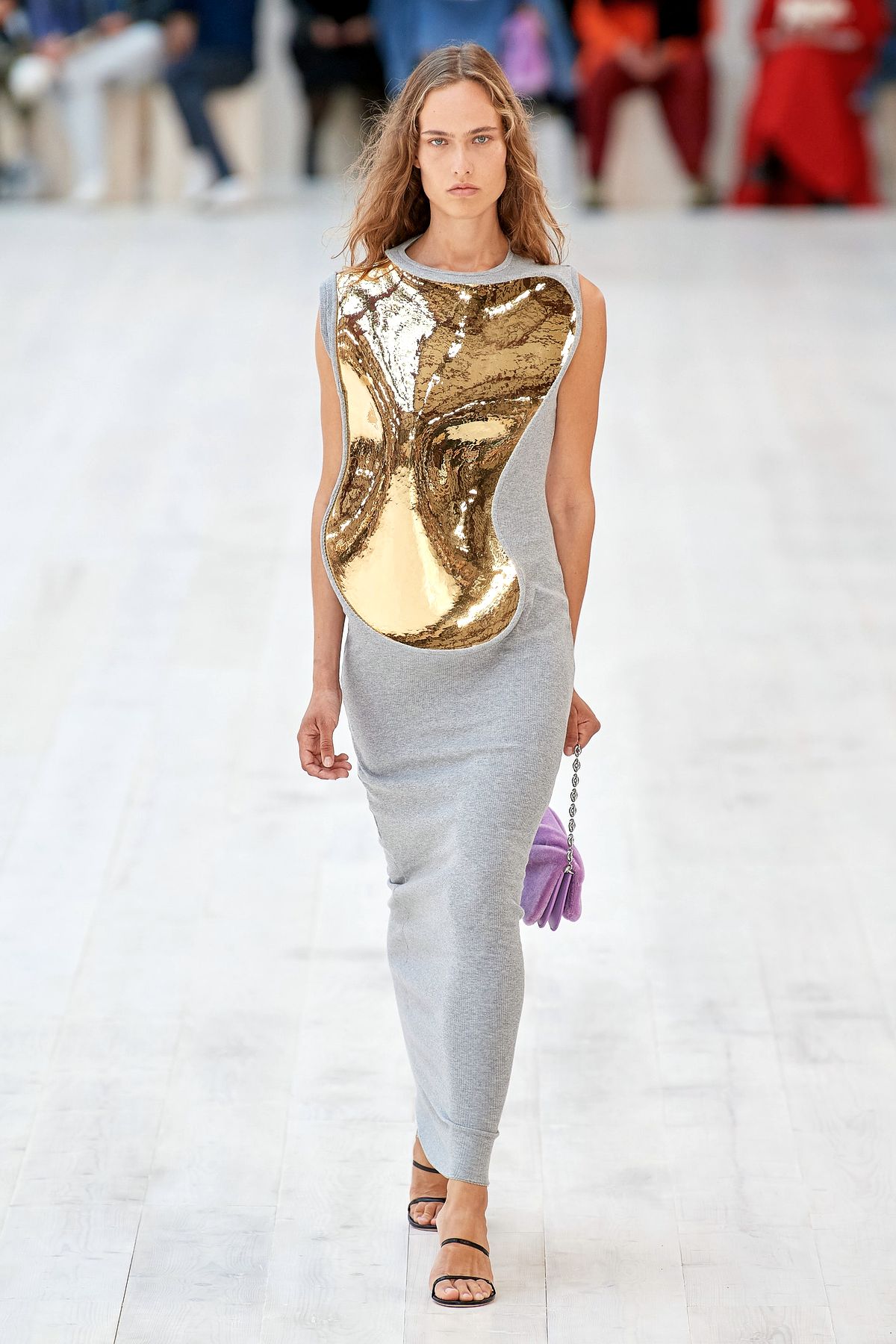 шоу Loewe Spring 2022 Loewe Spring 2022