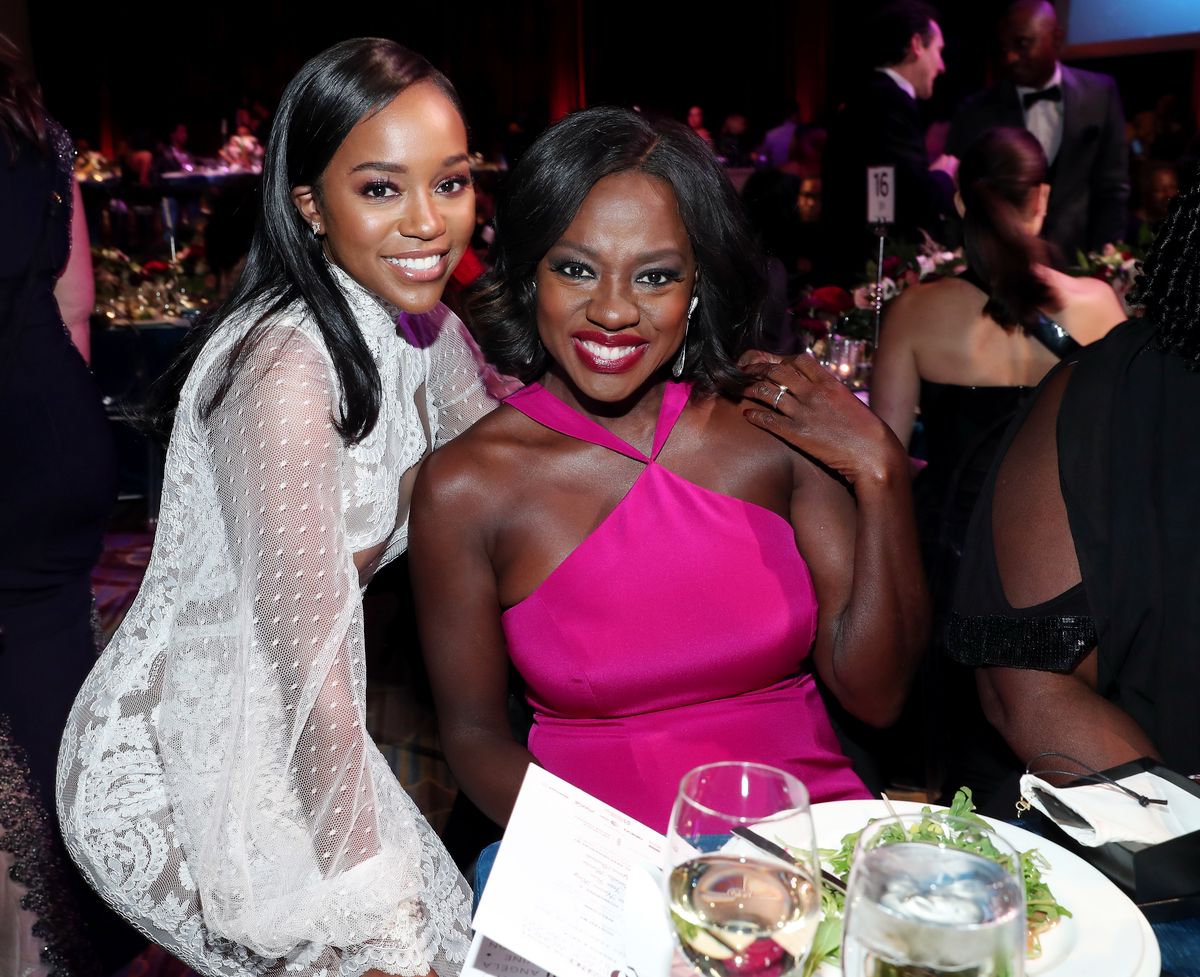 Аджа Наоми Кинг и Виола Дэвис на церемонии вручения награды Essence Black Women