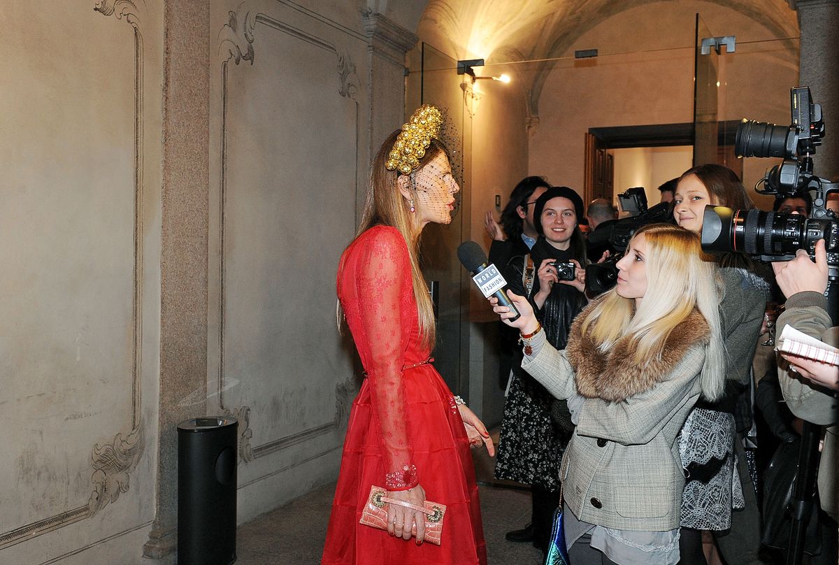 Анна Делло Руссо на акции в поддержку молодых талантов The Vogue Talents Corner в рамках Недели моды в Милане, 23 февраля 2012 г. На акции в поддержку молодых талантов The Vogue Talents Corner в рамках Недели моды в Милане, 23 февраля 2012 г.