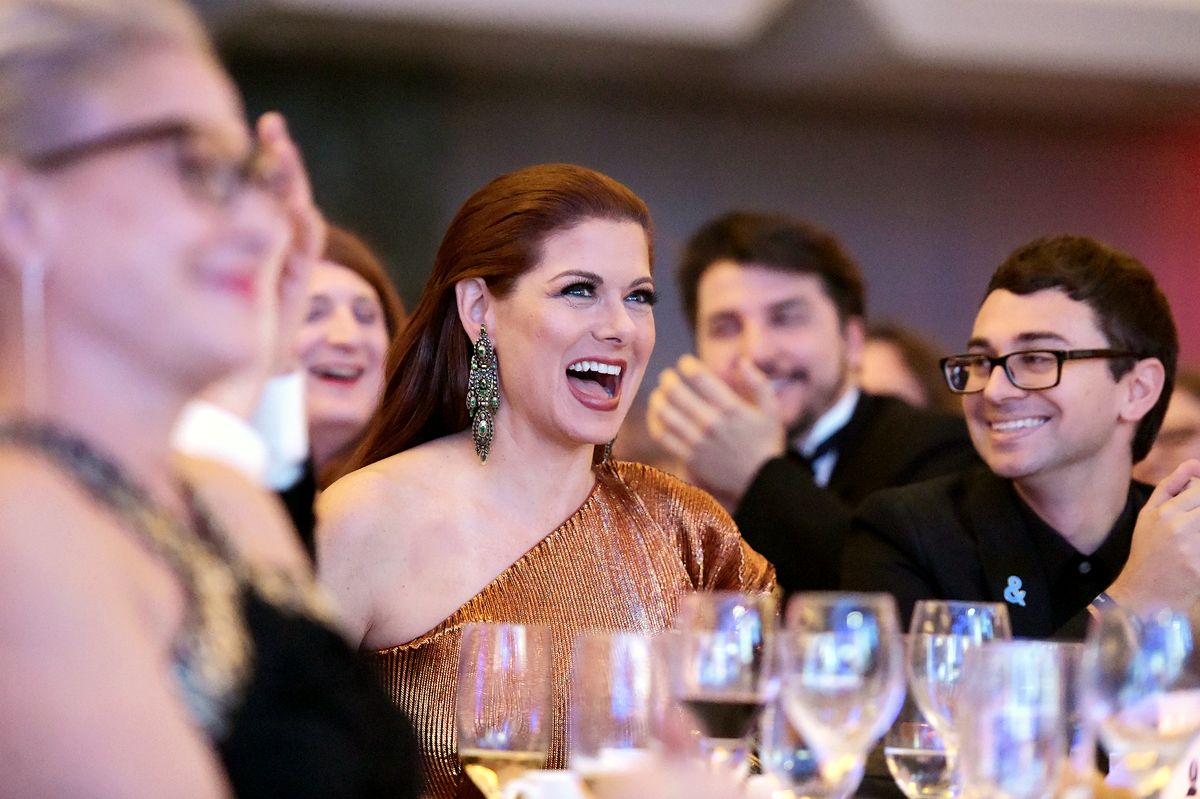 Дебра Мессинг на 28-й ежегодной церемонии вручения премии Glaad Media Awards в Нью-Йорке, 6 мая 2017 г. На 28-й ежегодной церемонии вручения премии Glaad Media