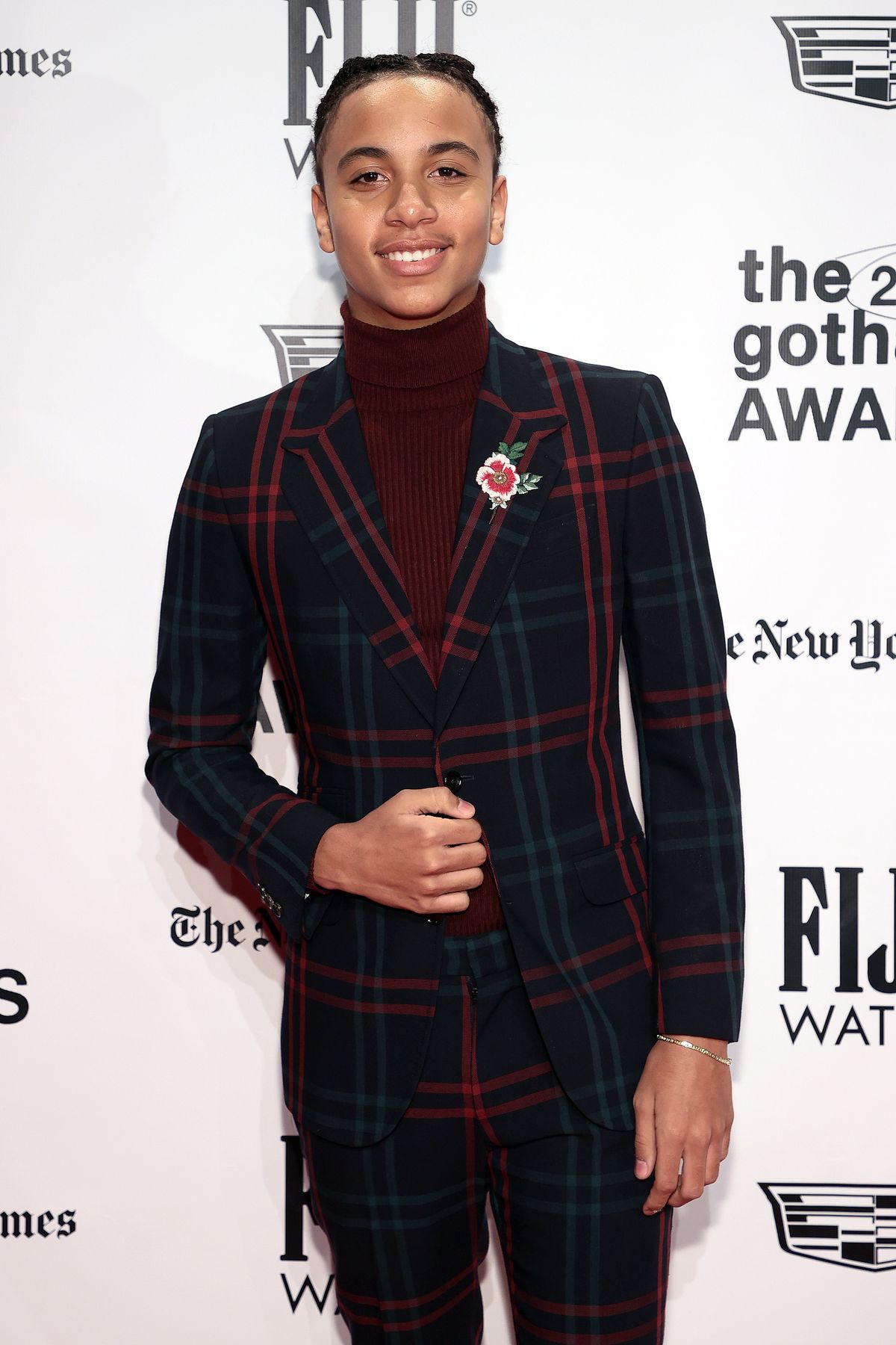 Джошуа Калеб Джонсон на церемонии вручения премий Gotham Awards 2021 в Нью-Йорке, 29 ноября 2021 г. Джошуа Калеб Джонсон на церемонии вручения премий Gotham Awards 2021