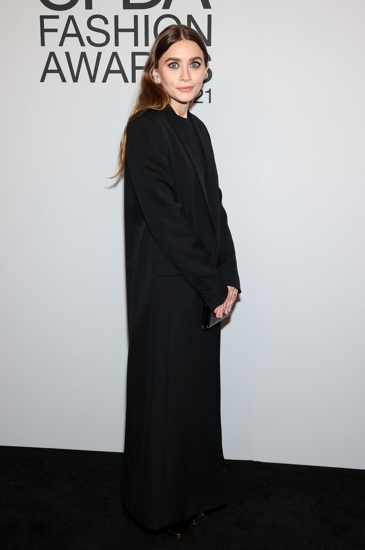 Эшли Олсен на церемонии вручения наград CFDA Fashion Awards 2021 в Нью-Йорке, 10 ноября 2021 г.