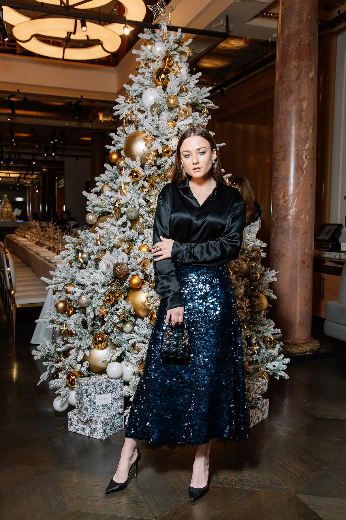Ингрид Олеринская на новогоднем ужине Dior, 29 ноября 2021 г. Ингрид Олеринская на новогоднем ужине Dior